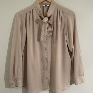 Uniqlo Bow Tie Blouse in Beige